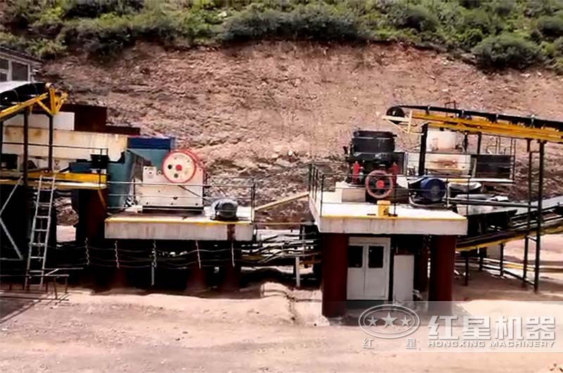 沖擊破搭配顎破、圓錐破現(xiàn)場